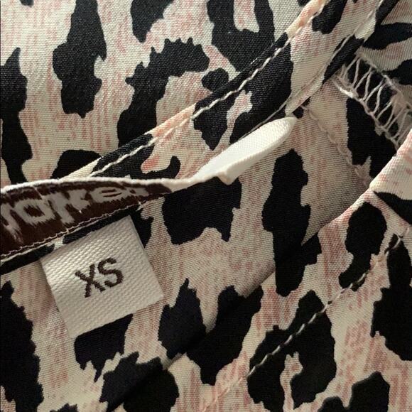 Tucker silk leopard print asymmetrical neck top - Picture 4 of 7